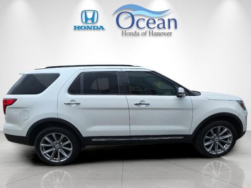 Used 2016 Ford Explorer Limited AWD/4WD image 2