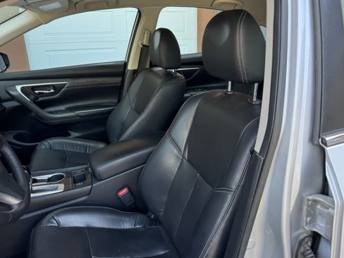 Used 2018 Nissan Altima 2.5 SL FWD image 13