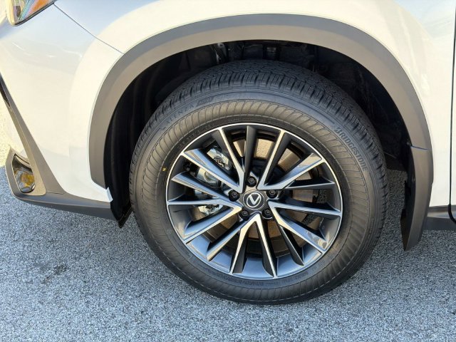 Used 2024 Lexus NX 350 AWD image 10