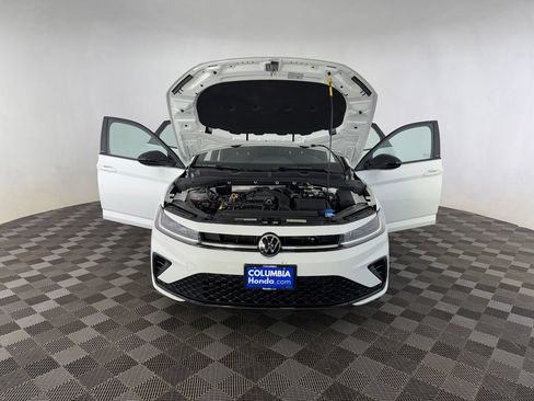 Used 2025 Volkswagen Jetta Sport FWD image 11