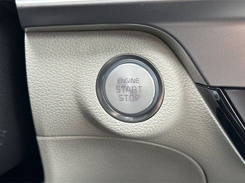 New 2025 Kia Telluride S image 28