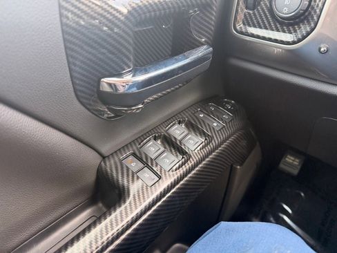 Used 2018 Chevrolet Silverado 1500 LT w/ All Star Edition AWD/4WD image 20