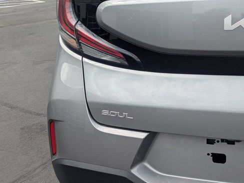 Used 2023 Kia Soul LX w/ Option Group 015 image 4