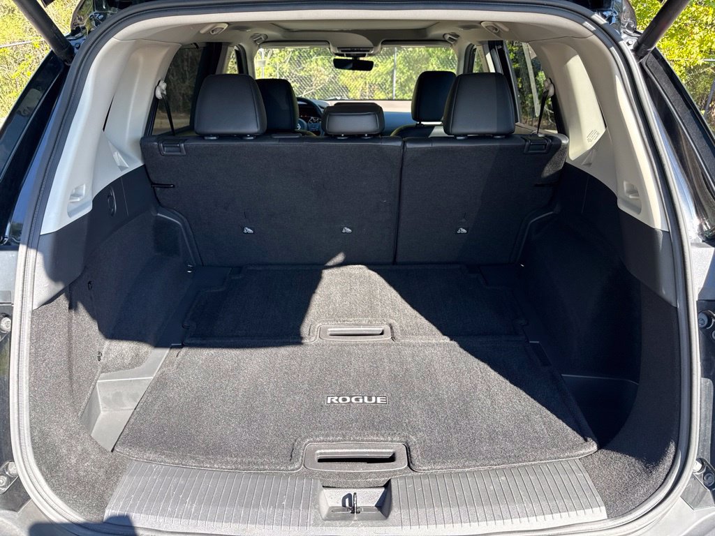 Used 2023 Nissan Rogue SL w/ SL Premium Package FWD image 31