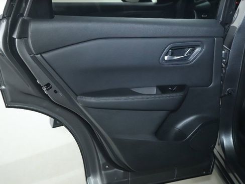 Certified 2026 Nissan Rogue SV AWD/4WD image 13