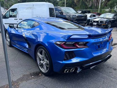 Used 2021 Chevrolet Corvette Stingray Coupe w/ Z51 Performance Package RWD image 9