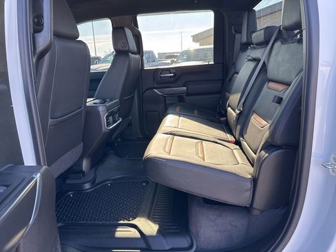 Used 2022 GMC Sierra 2500 AT4 image 22
