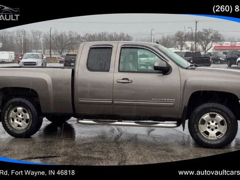 Used 2012 Chevrolet Silverado 1500 LTZ w/ Max Trailering Pack image 2