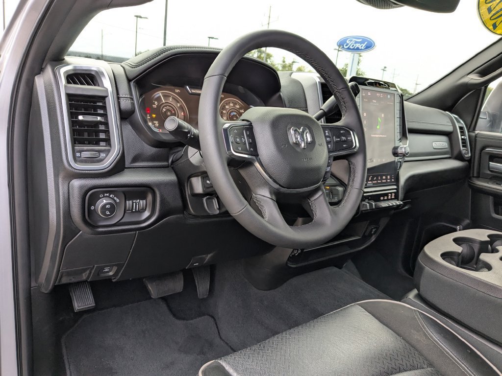 Used 2026 RAM 2500 Laramie AWD/4WD image 10