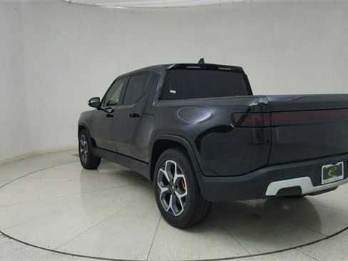 Used 2022 Rivian R1T Adventure image 64