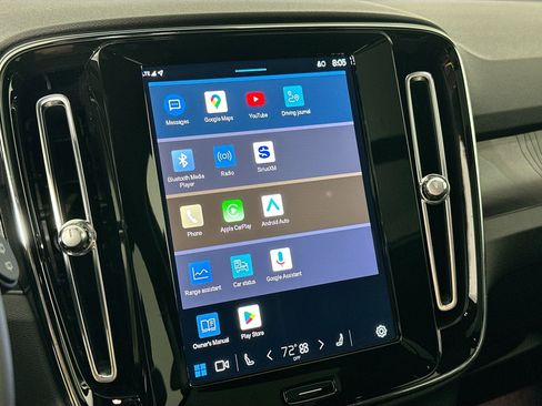 Certified 2023 Volvo XC40 Recharge Plus w/ Protection Package Premier image 15