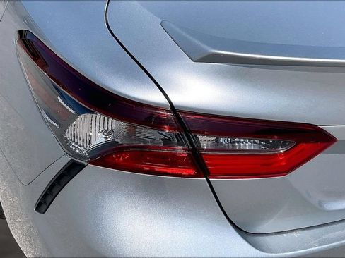 Used 2023 Toyota Camry SE FWD image 23