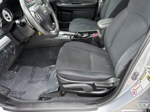 Used 2014 Subaru Impreza 2.0i Premium image 11
