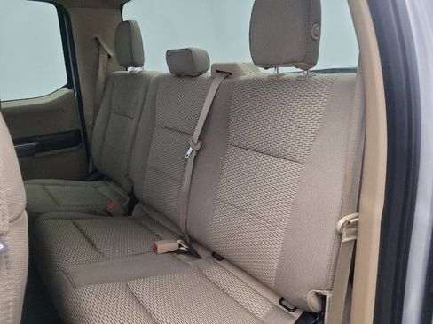 Used 2018 Ford F150 XLT image 18