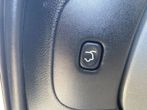 Used 2016 Jeep Cherokee Latitude w/ Comfort/Convenience Group image 13