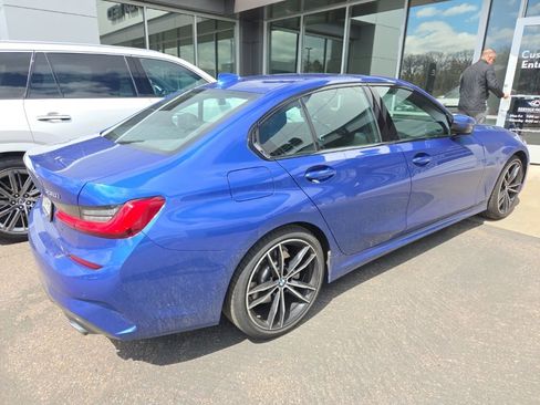 Used 2020 BMW 330i xDrive Sedan w/ M Sport Package AWD/4WD image 3