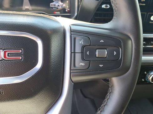 Used 2025 GMC Sierra 1500 SLT AWD/4WD image 25