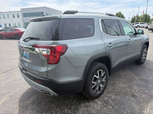 Used 2023 GMC Acadia SLE w/ Driver Convenience Package AWD/4WD image 3