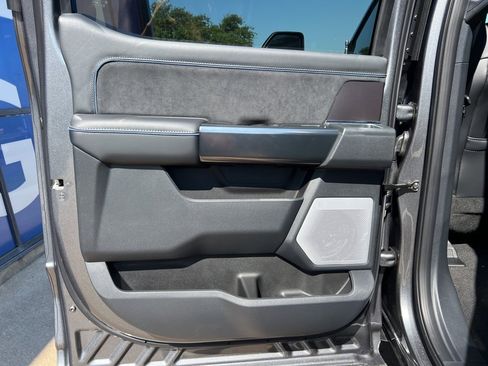 New 2026 Ford F250 Platinum image 9