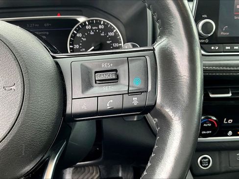 Used 2021 Nissan Rogue SV w/ Premium Package AWD/4WD image 13