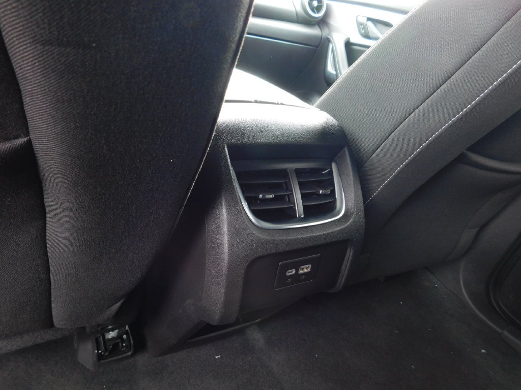 Used 2024 Chevrolet Blazer LT w/ Convenience Package FWD image 12