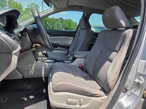 Used 2011 Honda Accord LX-P image 9