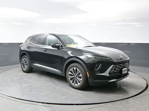 Used 2024 Buick Envision Preferred image 6