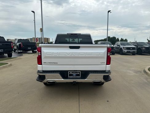 Used 2019 Chevrolet Silverado 1500 LTZ AWD/4WD image 4
