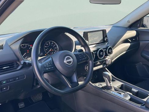 Used 2024 Nissan Sentra S image 10