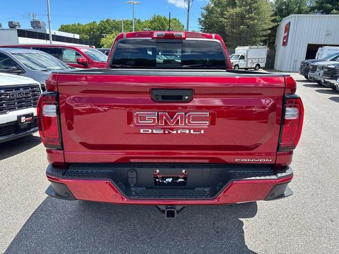 New 2026 GMC Canyon Denali AWD/4WD image 3