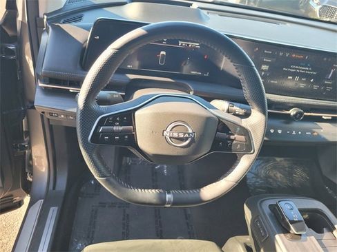 Used 2024 Nissan Ariya AWD image 30