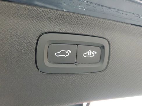 Used 2025 Volvo XC90 T8 Ultra image 13