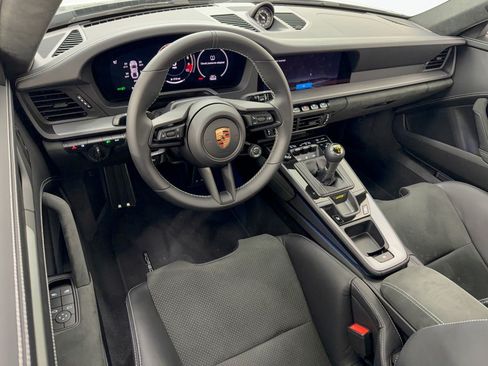 Certified 2026 Porsche 911 GT3 RWD image 4