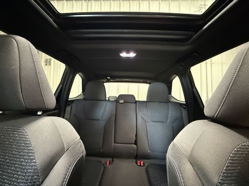 Used 2025 Subaru Forester Premium AWD/4WD image 22