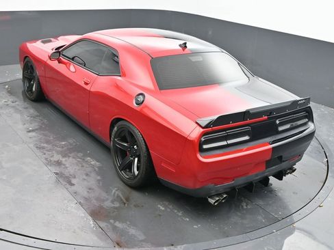 Used 2016 Dodge Challenger SRT Hellcat image 59
