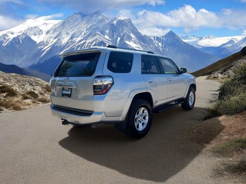 Certified 2023 Toyota 4Runner SR5 Premium w/ SR5 Premium Package AWD/4WD image 5