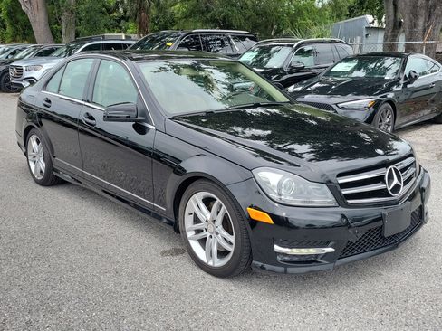 Used 2014 Mercedes-Benz C 300 4MATIC Sedan image 8