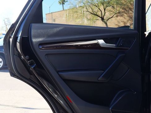 Used 2020 Audi Q5 2.0T Premium w/ Convenience Package image 30