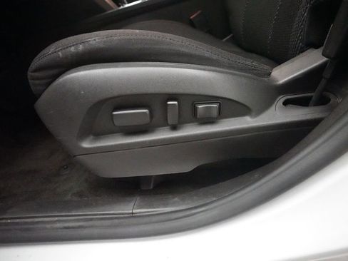 Used 2015 Chevrolet Equinox LT w/ Driver Convenience Package image 28