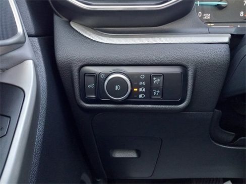 Used 2023 Ford Explorer XLT w/ Equipment Group 202A image 26