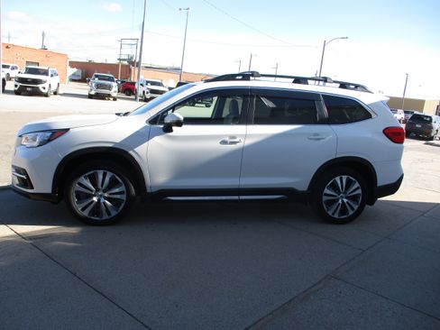 Used 2020 Subaru Ascent Limited w/ Technology Package AWD/4WD image 4