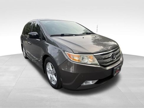 Used 2013 Honda Odyssey Touring image 7