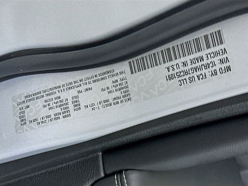 Used 2024 Jeep Grand Cherokee Altitude image 12