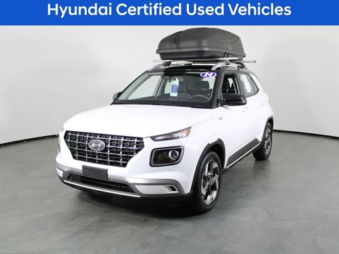 Certified 2024 Hyundai Venue Limited FWD image 2