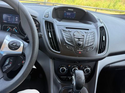 Used 2014 Ford Escape S FWD image 15