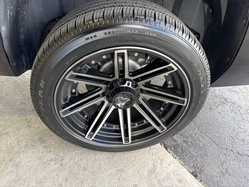 Used 2014 GMC Yukon XL Denali image 12