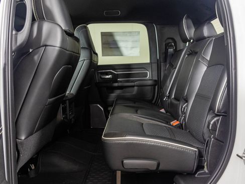 New 2026 RAM 3500 Laramie AWD/4WD image 38