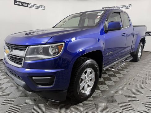 Used 2017 Chevrolet Colorado W/T image 2