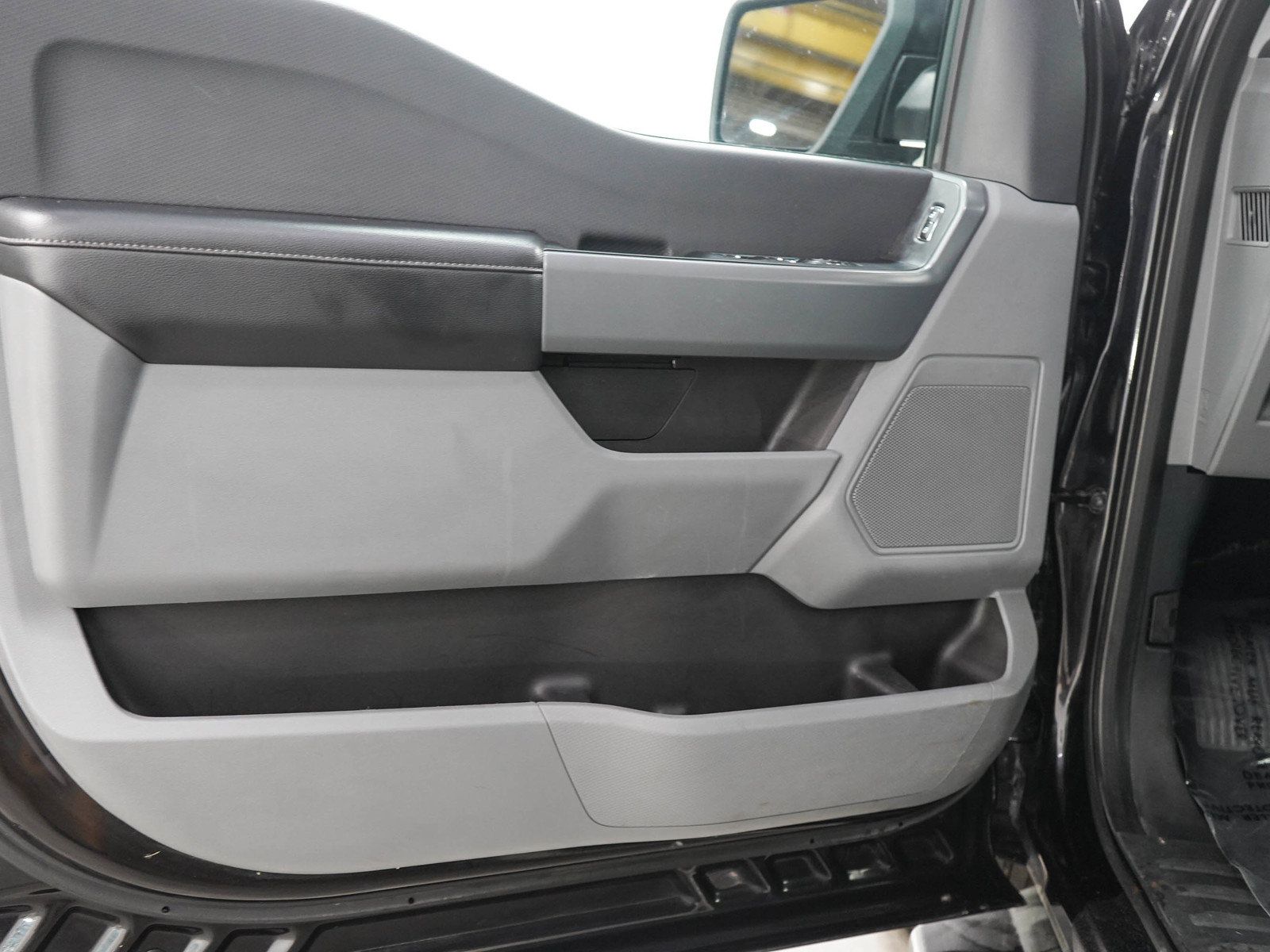 Used 2023 Ford F150 XLT w/ XTR Package AWD/4WD image 18