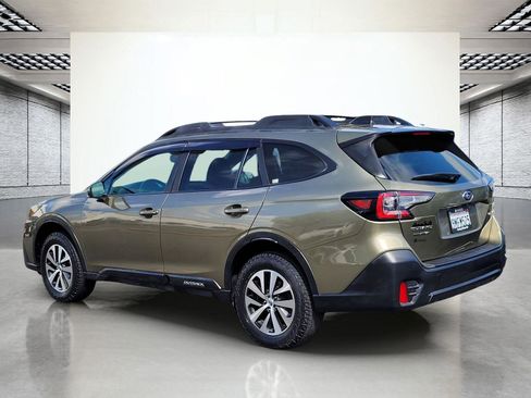 Certified 2021 Subaru Outback Premium image 9